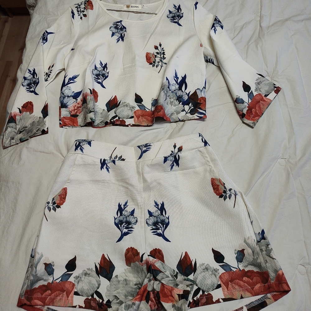 2 pieces brand new never worn